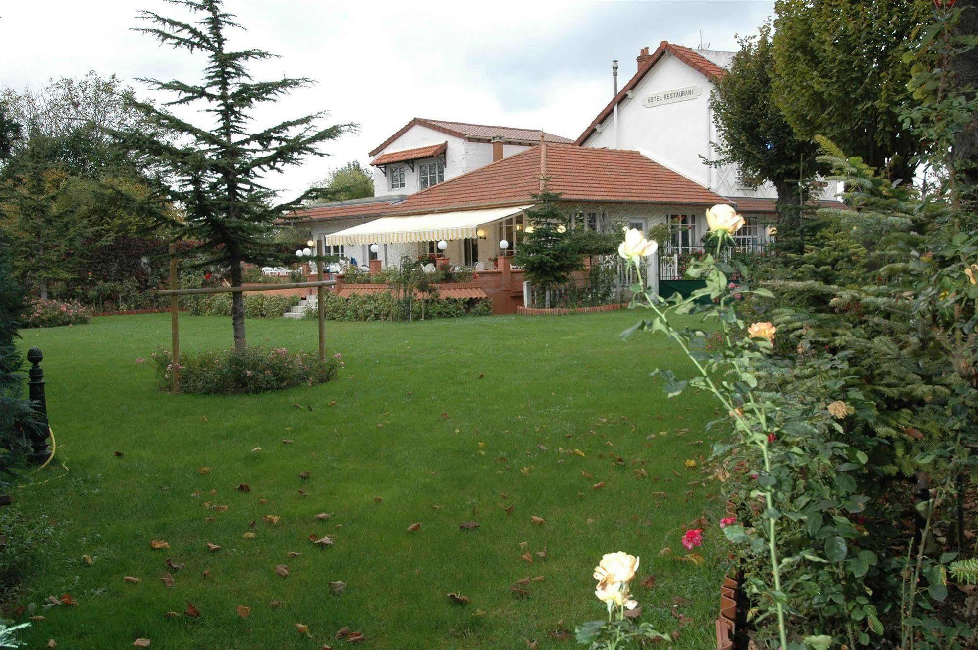 Hotel Restaurant Maison Blanche Rungis Εξωτερικό φωτογραφία