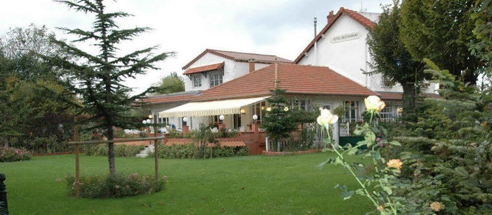 Hotel Restaurant Maison Blanche Rungis Εξωτερικό φωτογραφία